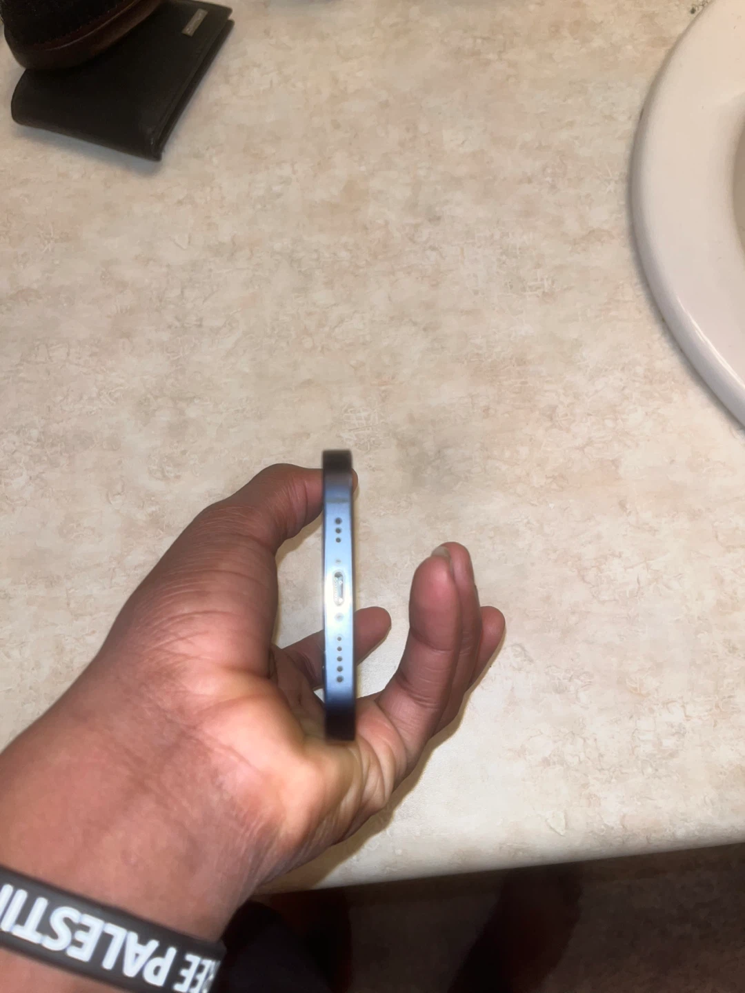 Apple iPhone 12 - photo 3