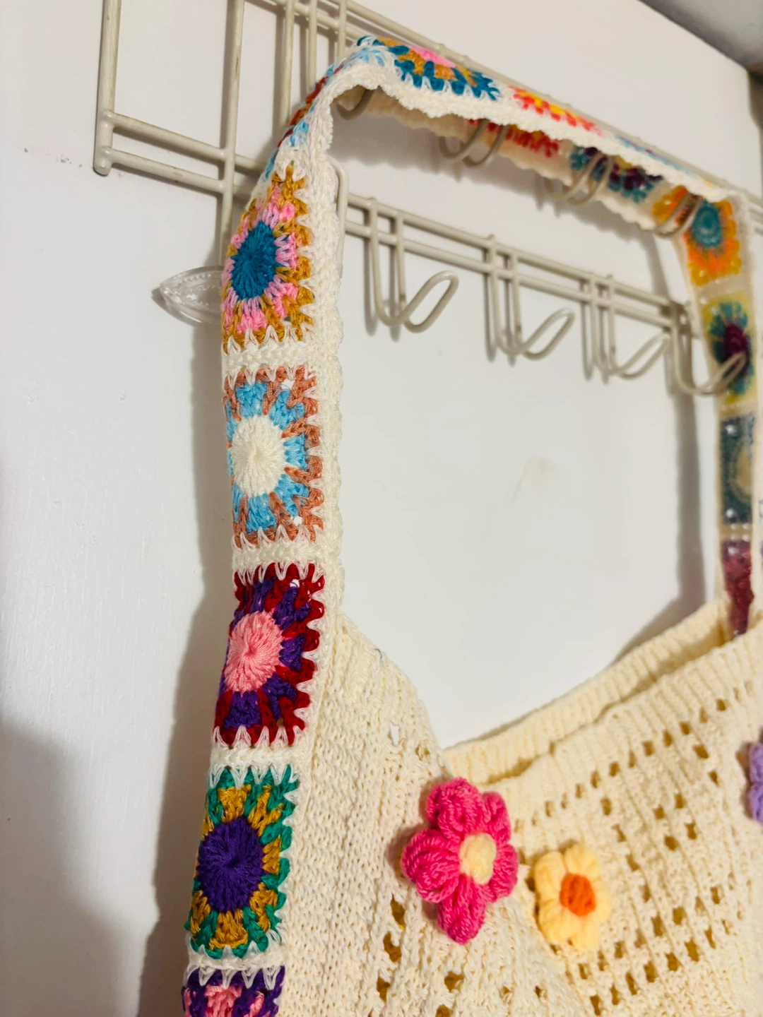 Cream Crochet Bag with Colorful Flower Appliques - photo 3