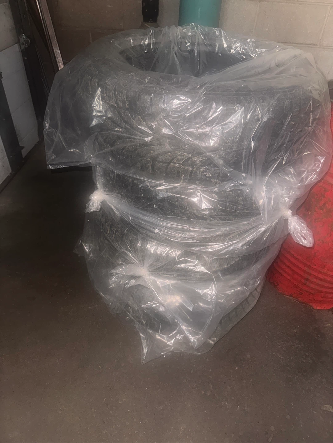 Set of 4 Tires - photo 2