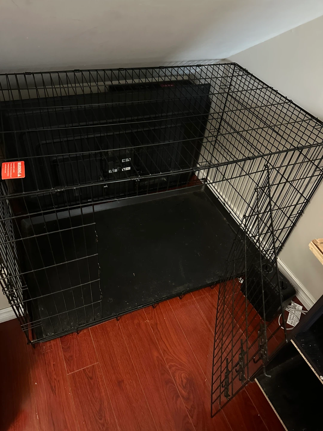Black Wire Dog Crate with Plastic Tray - photo 3