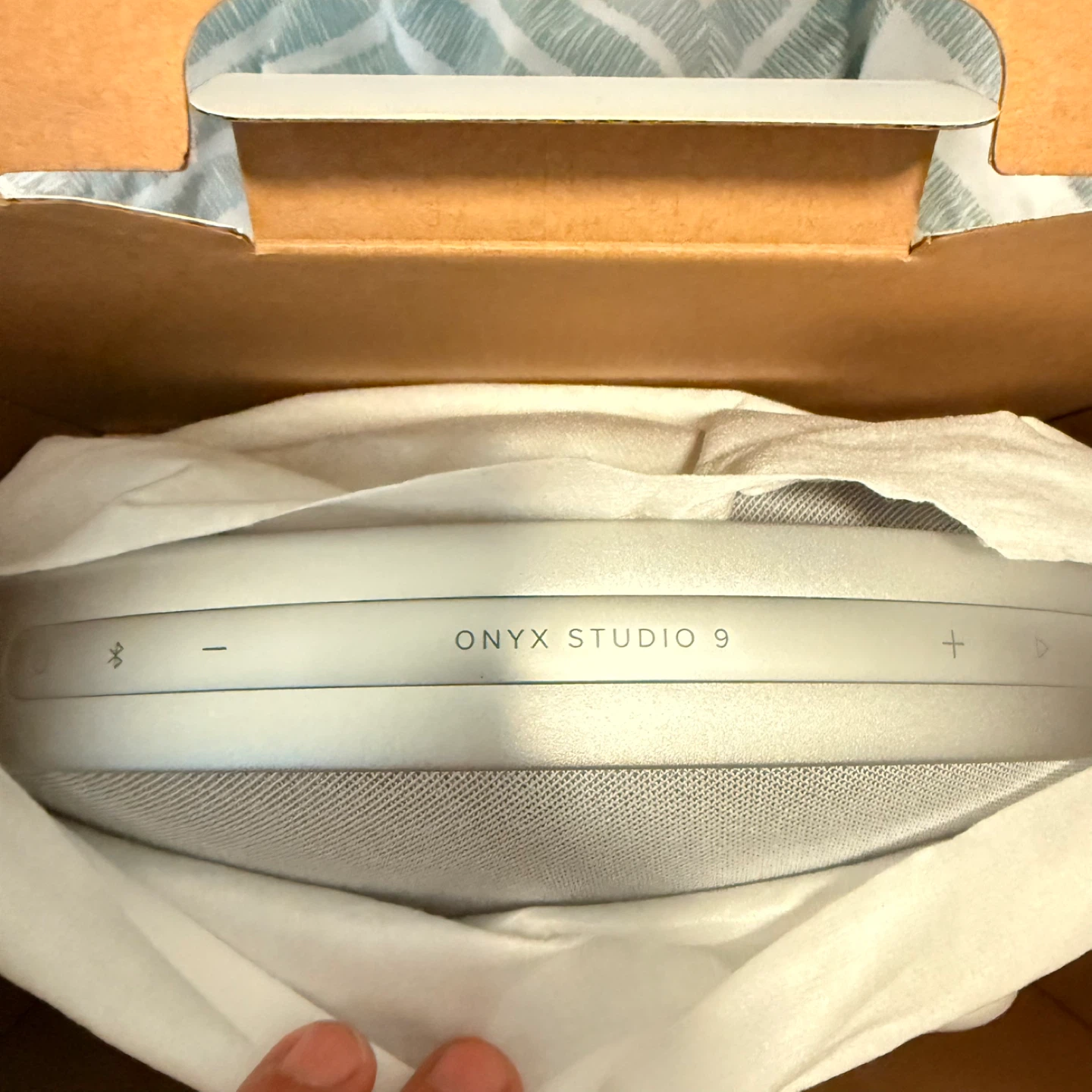 Harman Kardon Onyx Studio 9 Portable Bluetooth Speaker - photo 4
