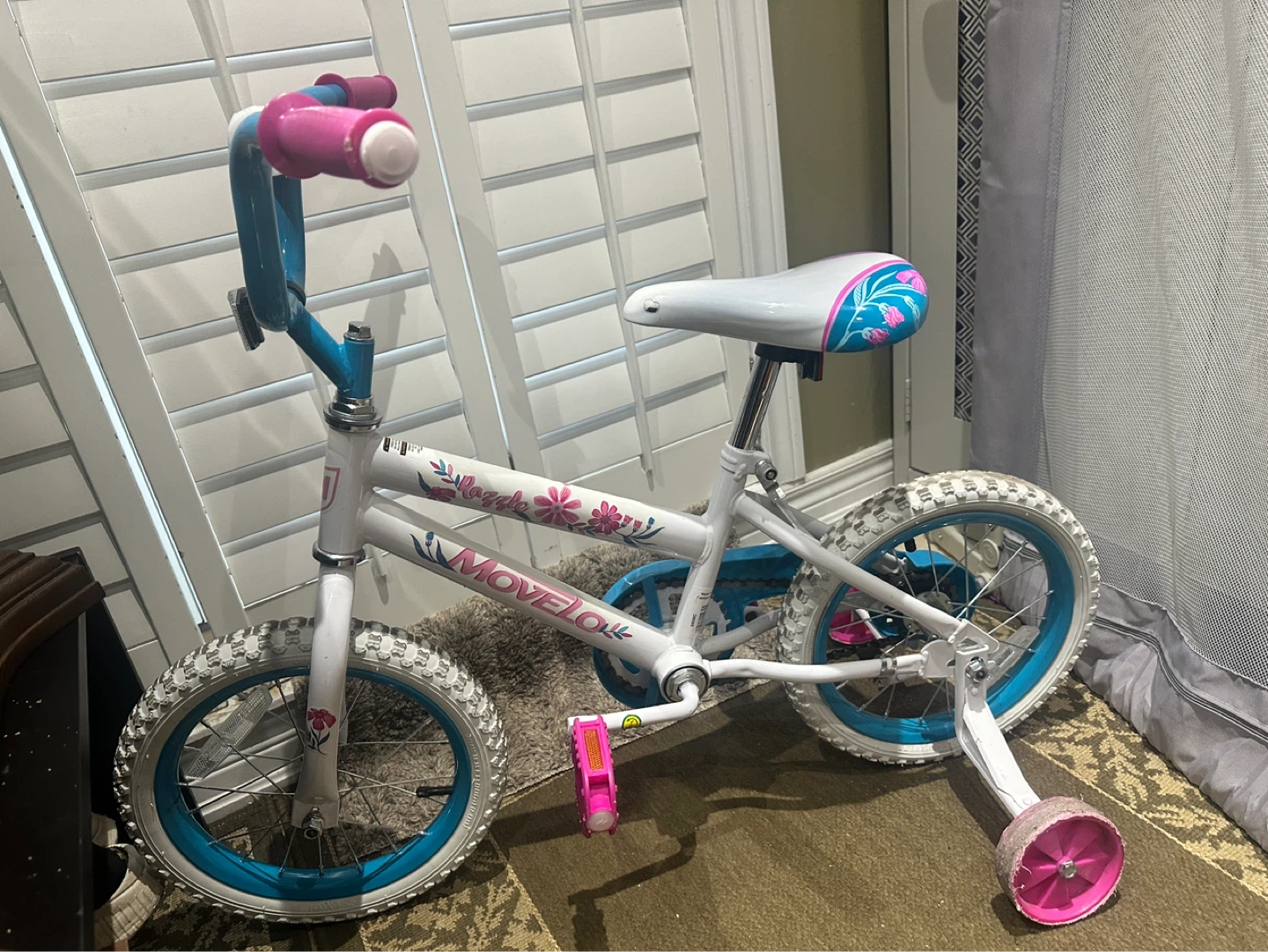 14” girls bike with training wheels