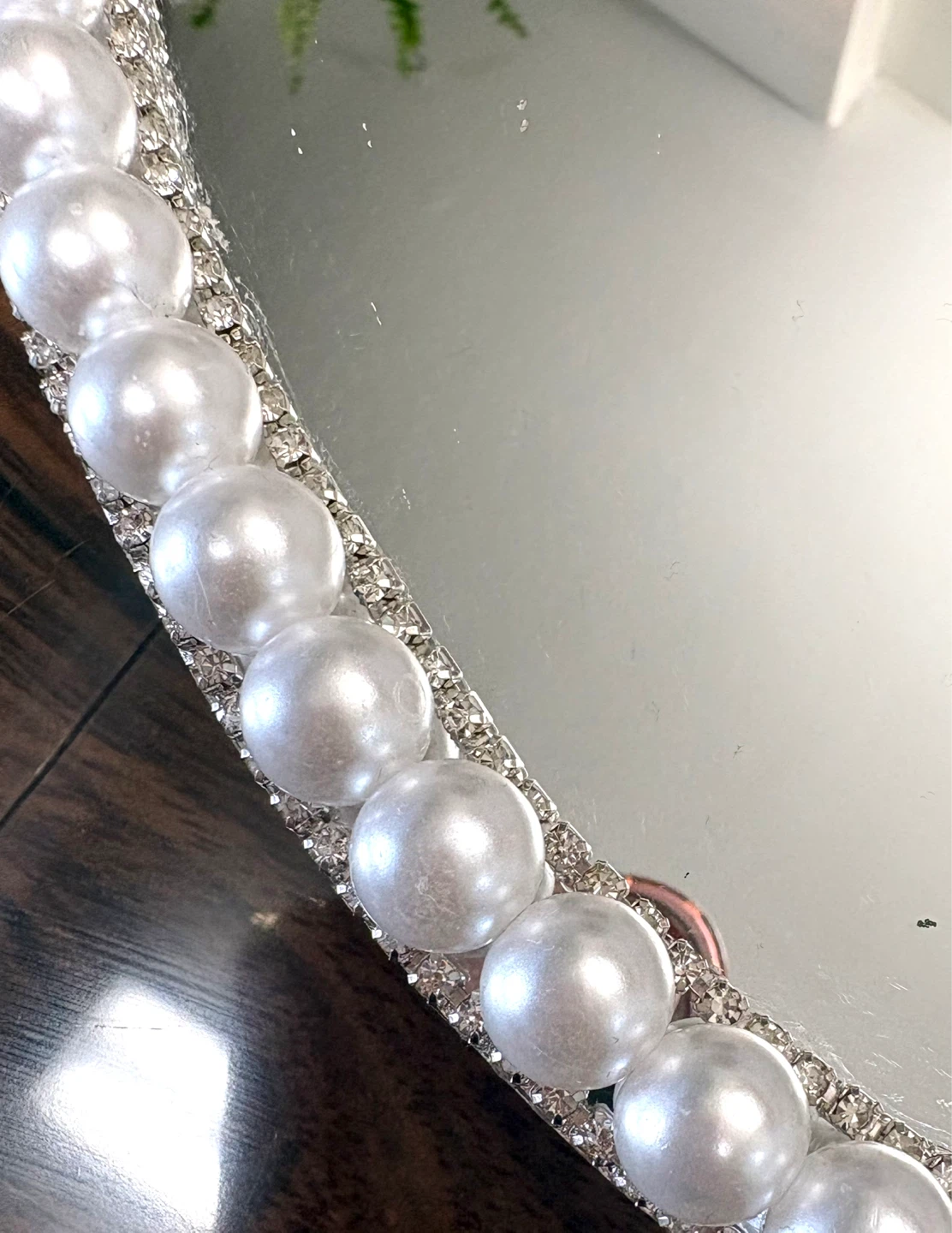Round mirror tray with faux pearl and silver rhinestones - photo 5