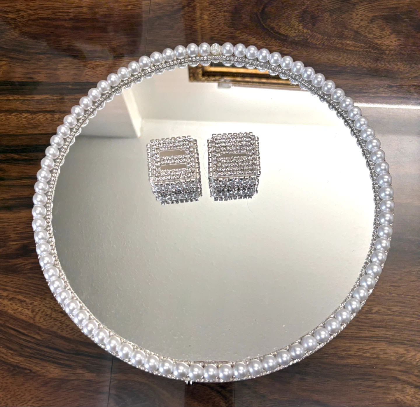 Round mirror tray with faux pearl and silver rhinestones - photo 4