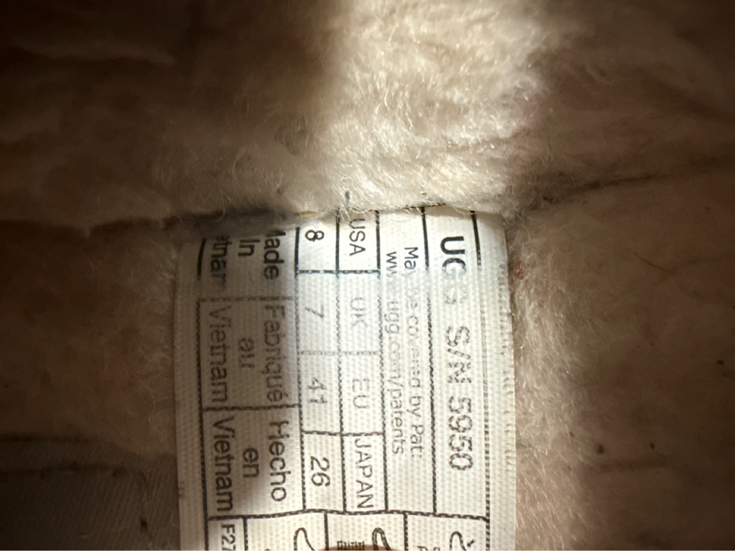 UGGS size 8 NEEDED GONE - photo 3