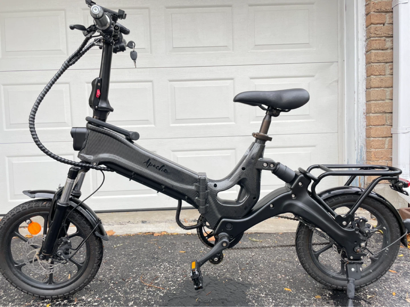Apache Electric Folding Bike