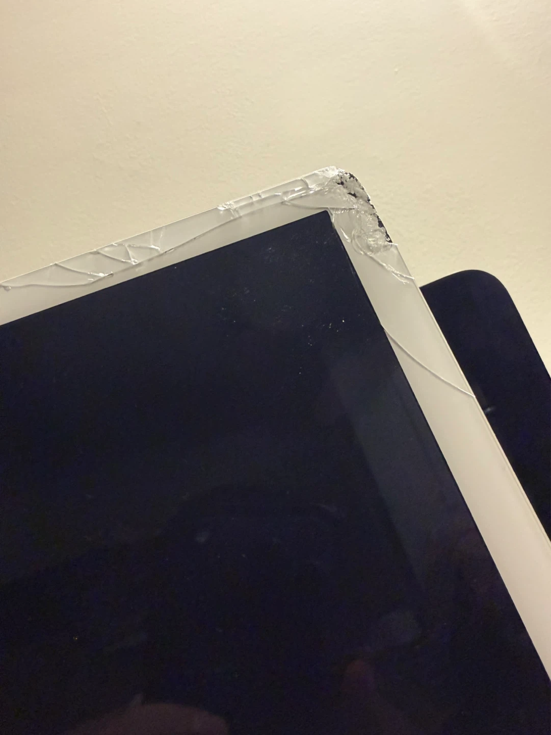 Apple iMac 24” M1 8GB 512GB Silver 2021 A2438 CRACKED BEZEL READ - photo 4