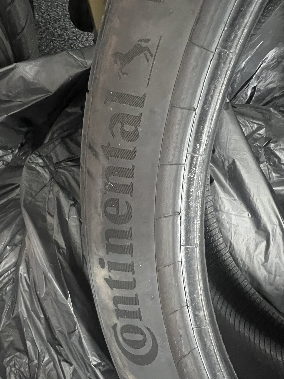 295 35 23 continental tire set - photo 3