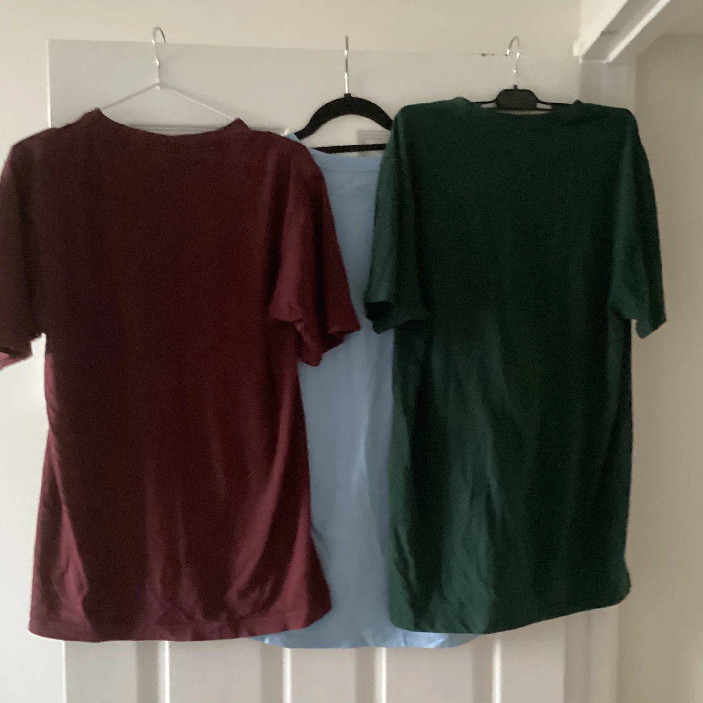 3 men’s T-Shirts (Roots, Michigan State, UNC) - photo 2