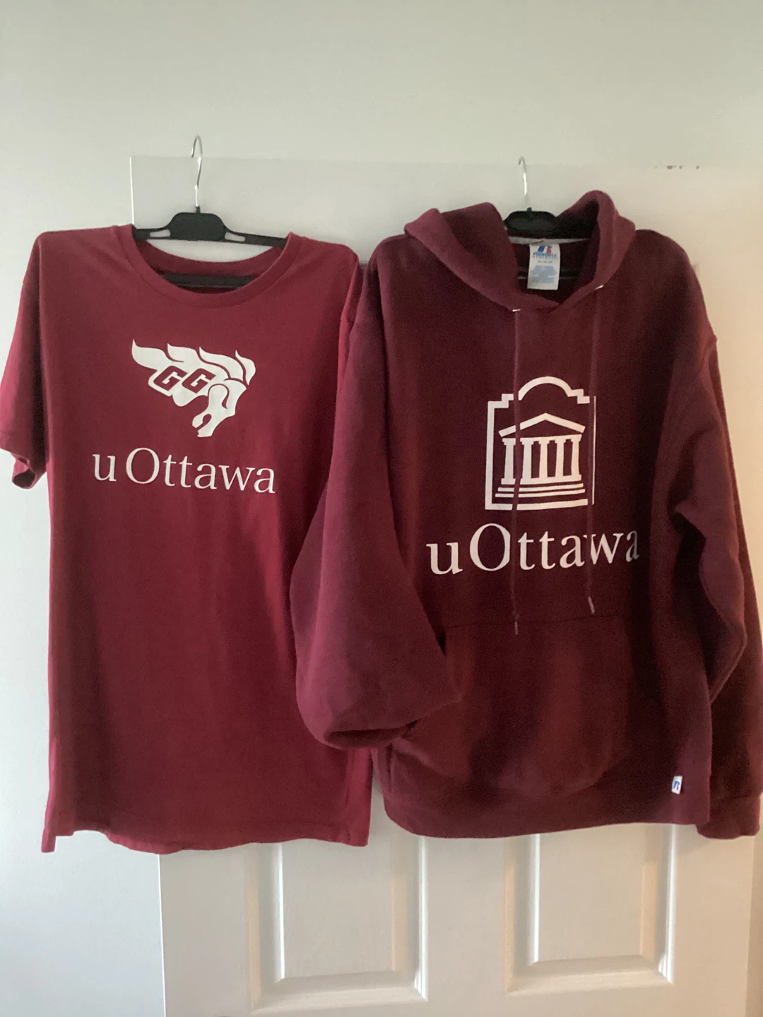 University of Ottawa Hoodie & T-Shirt med