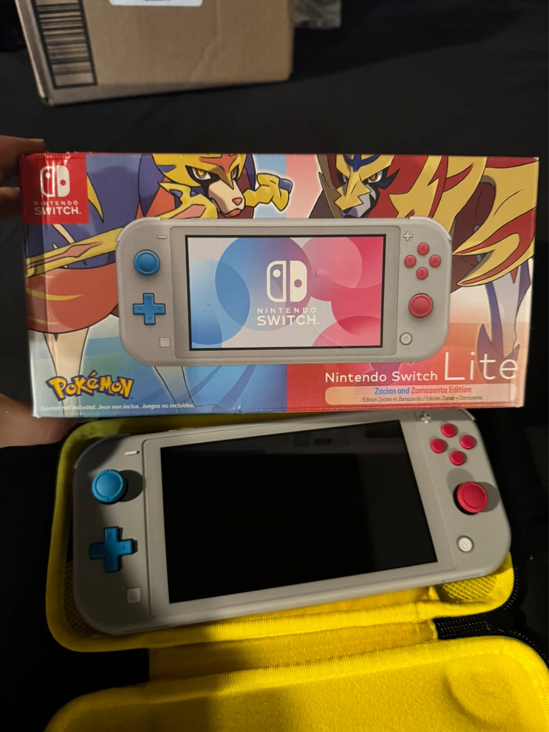 Nintendo Switch Lite Zacian and Zamazenta Edition - photo 4