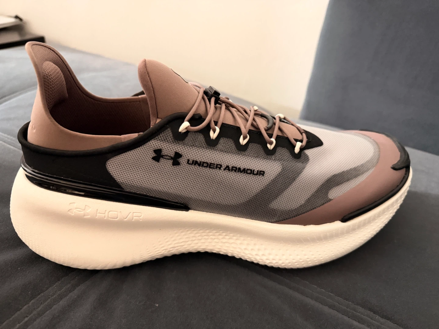 Under Armour UA Nova Running Shoes – Size 10.5 Men’s – Like New - photo 2
