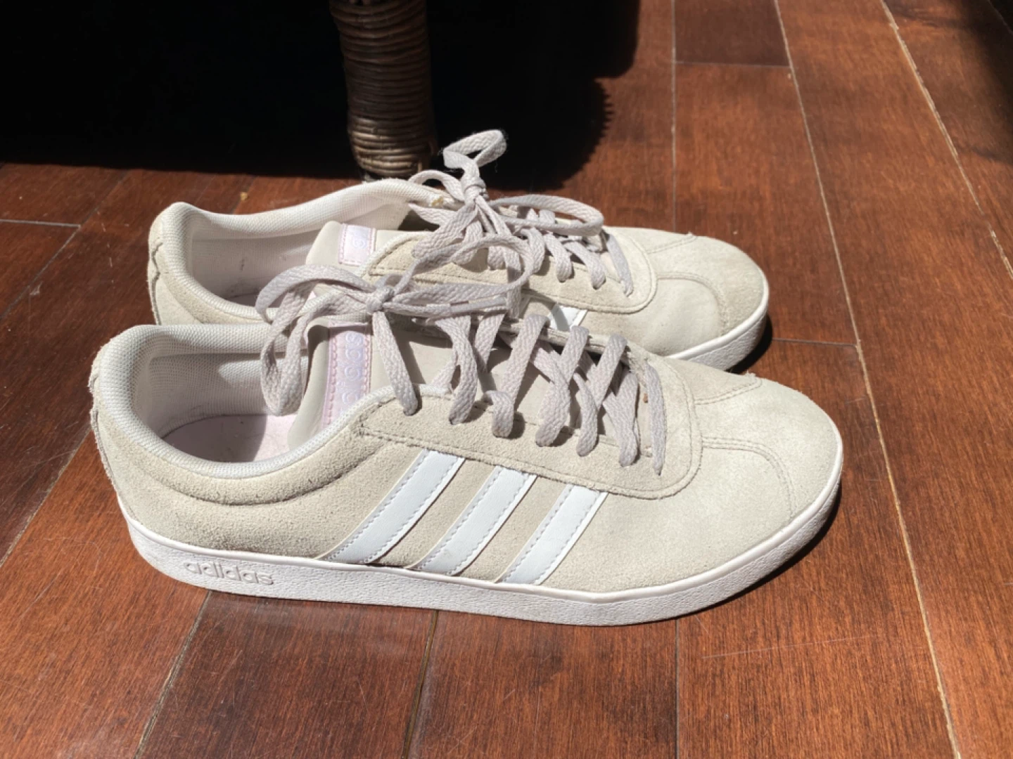 Adidas Women size 7.5 - photo 2