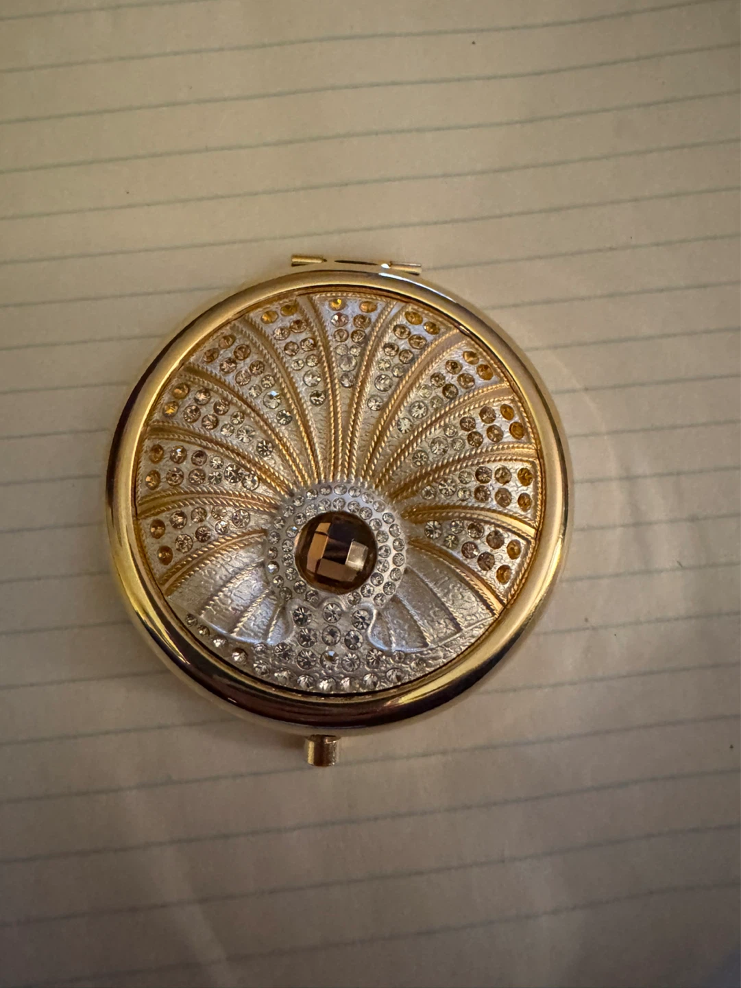 Vanity Fair Compact Mirror with Pouch - photo 2