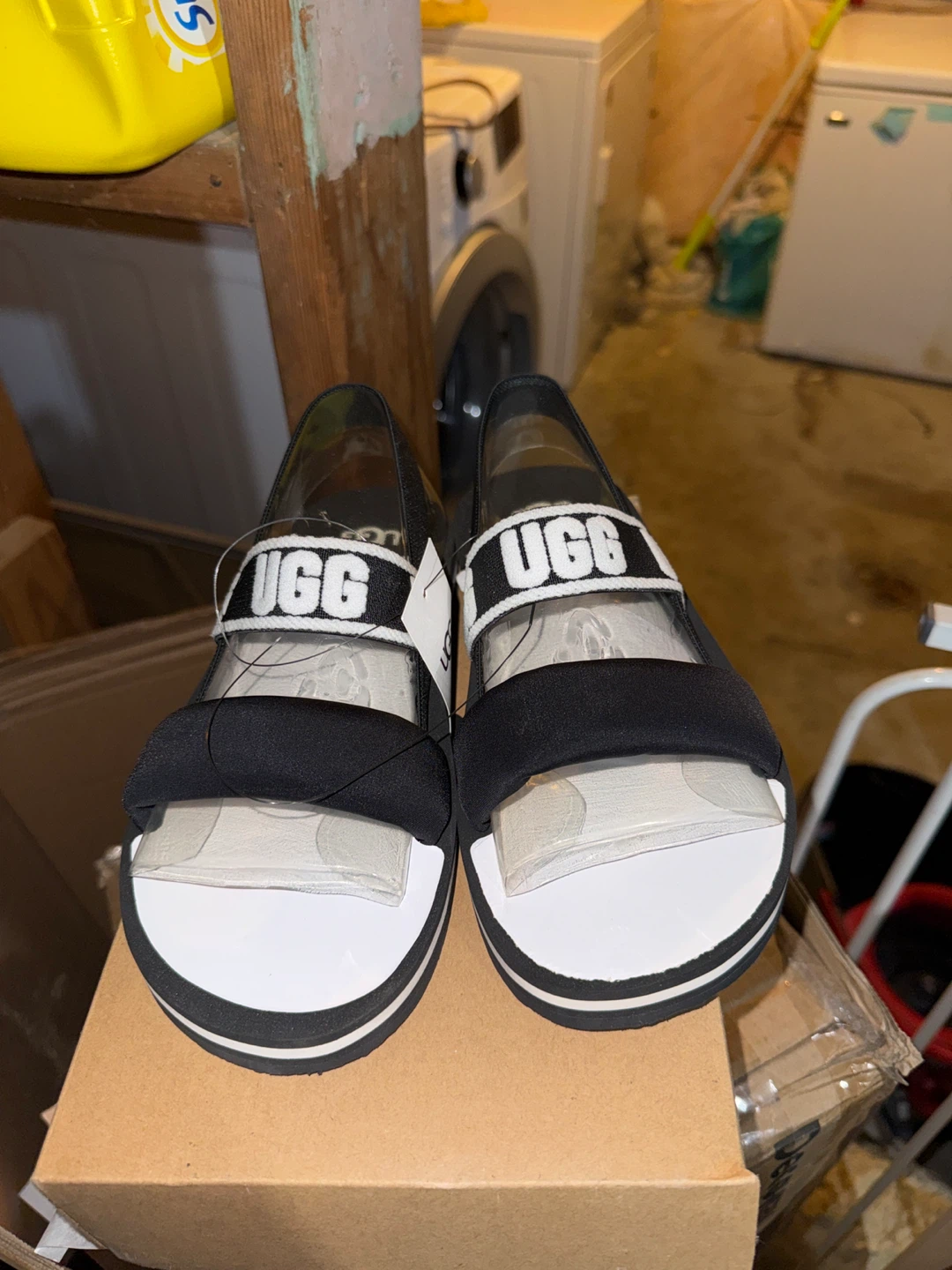 UGG K Zuma Sling Sandals Size 4 Black