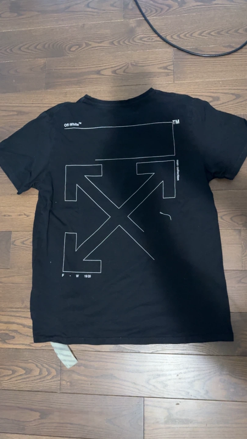 OFF-WHITE™ T-Shirt - Black - Size Medium - photo 2