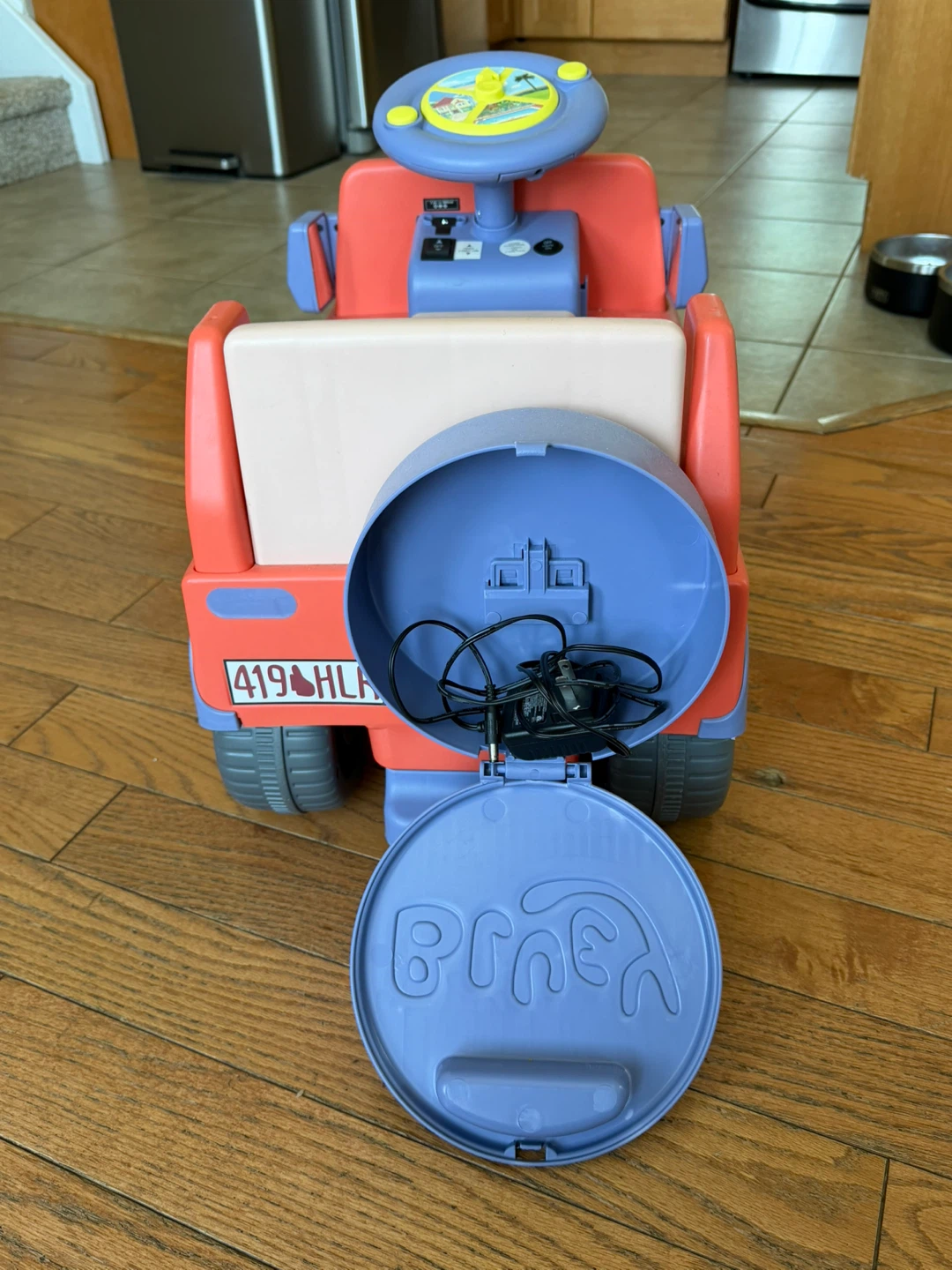 Bluey Ride-On Car - photo 3