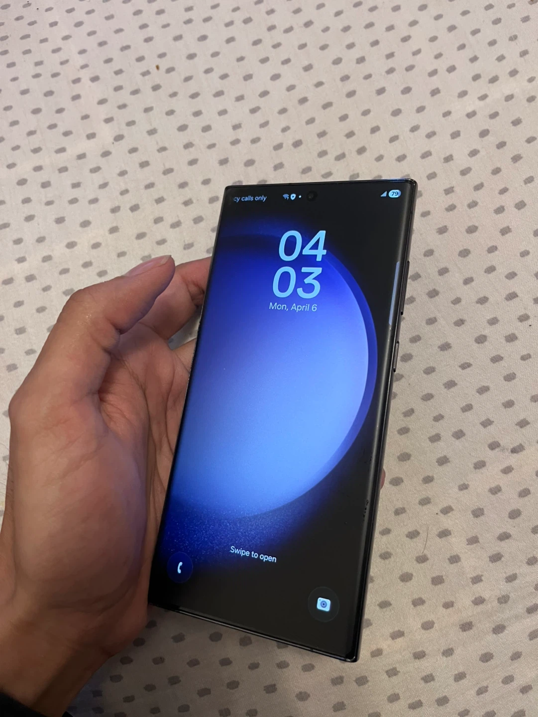 Samsung S23 Ultra 256gb storage 8 gb ram