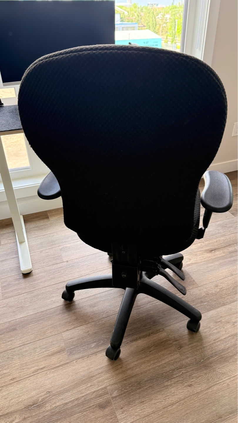 Black Office Chair - photo 3
