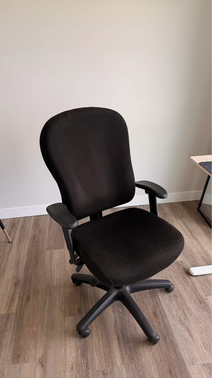 Black Office Chair - photo 2