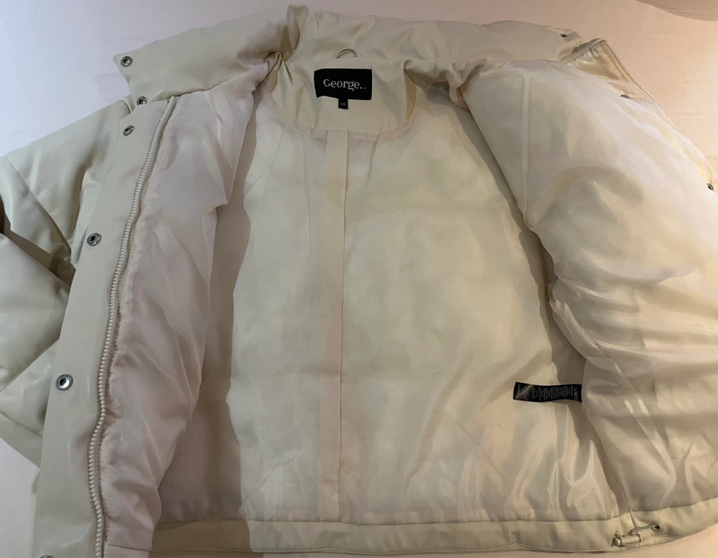 MOVING SALE - White Winter Jacket - photo 4