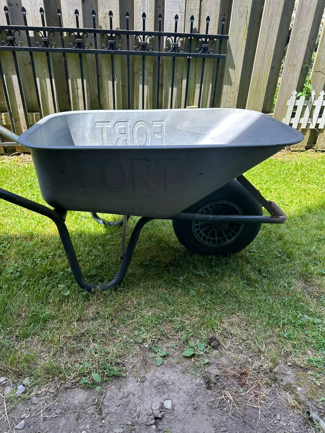 Fort Wheelbarrow - photo 2