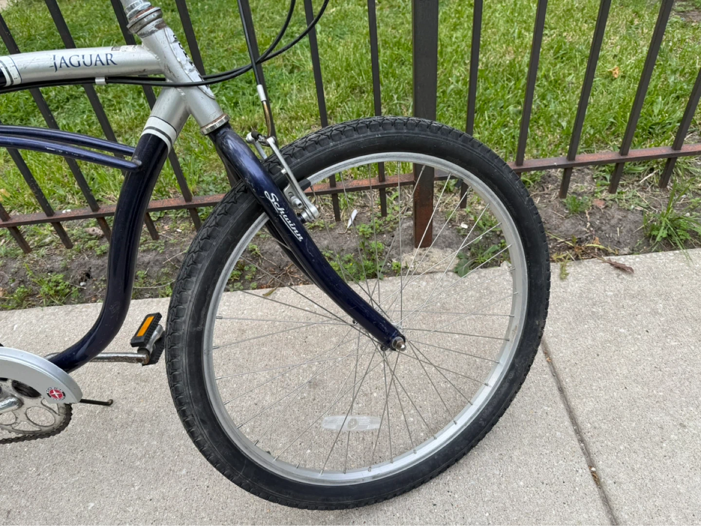 26” Schwinn Jaguar Cruiser Bicycle - photo 3