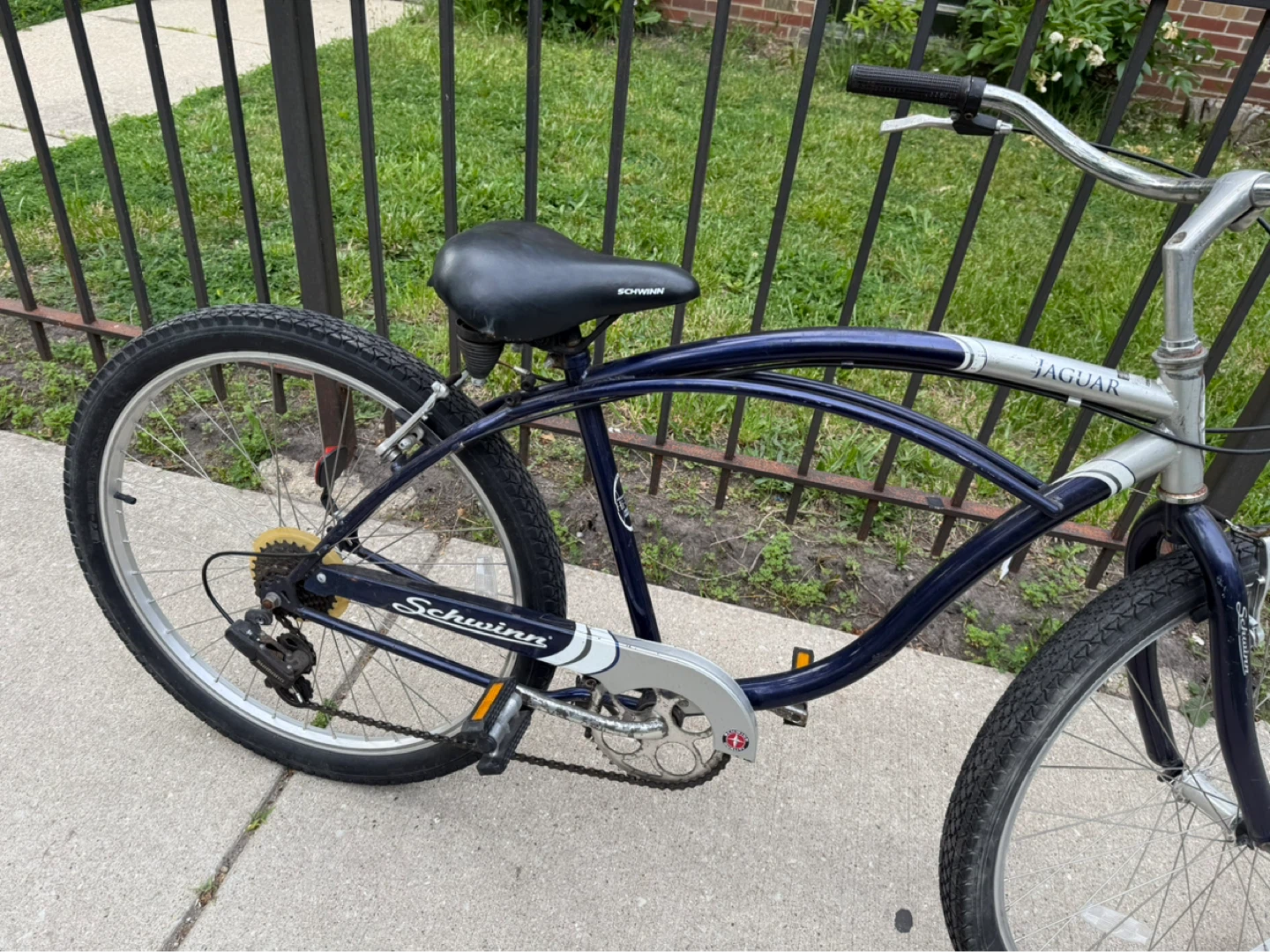 26” Schwinn Jaguar Cruiser Bicycle - photo 4