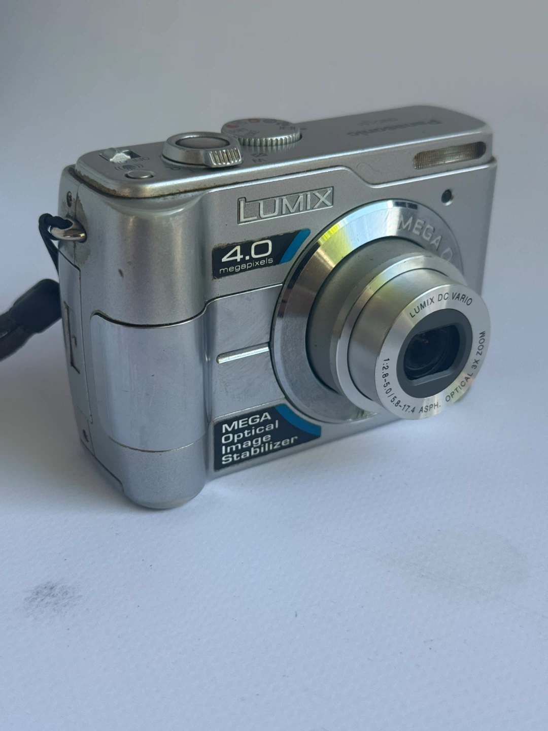 Panasonic Lumix DMC-LS1 Digital Camera - photo 3