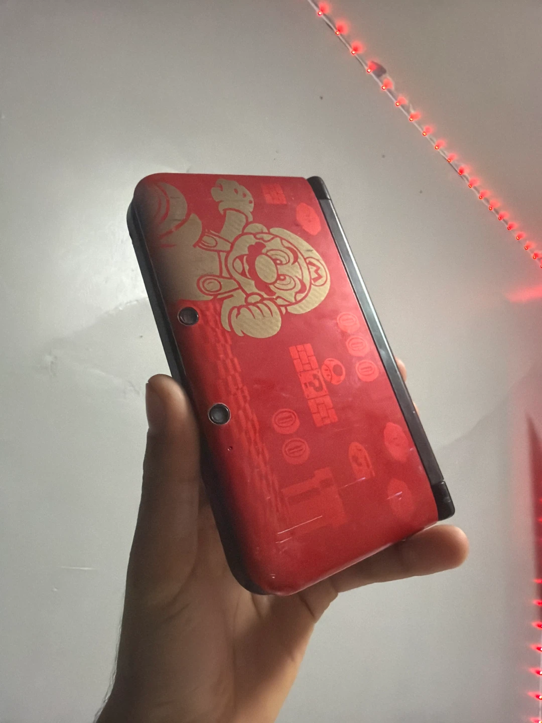 Nintendo 3DS XL Red Mario Edition