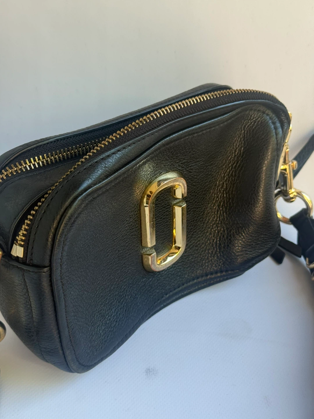 The Marc Jacobs Black Leather Camera Bag - photo 3