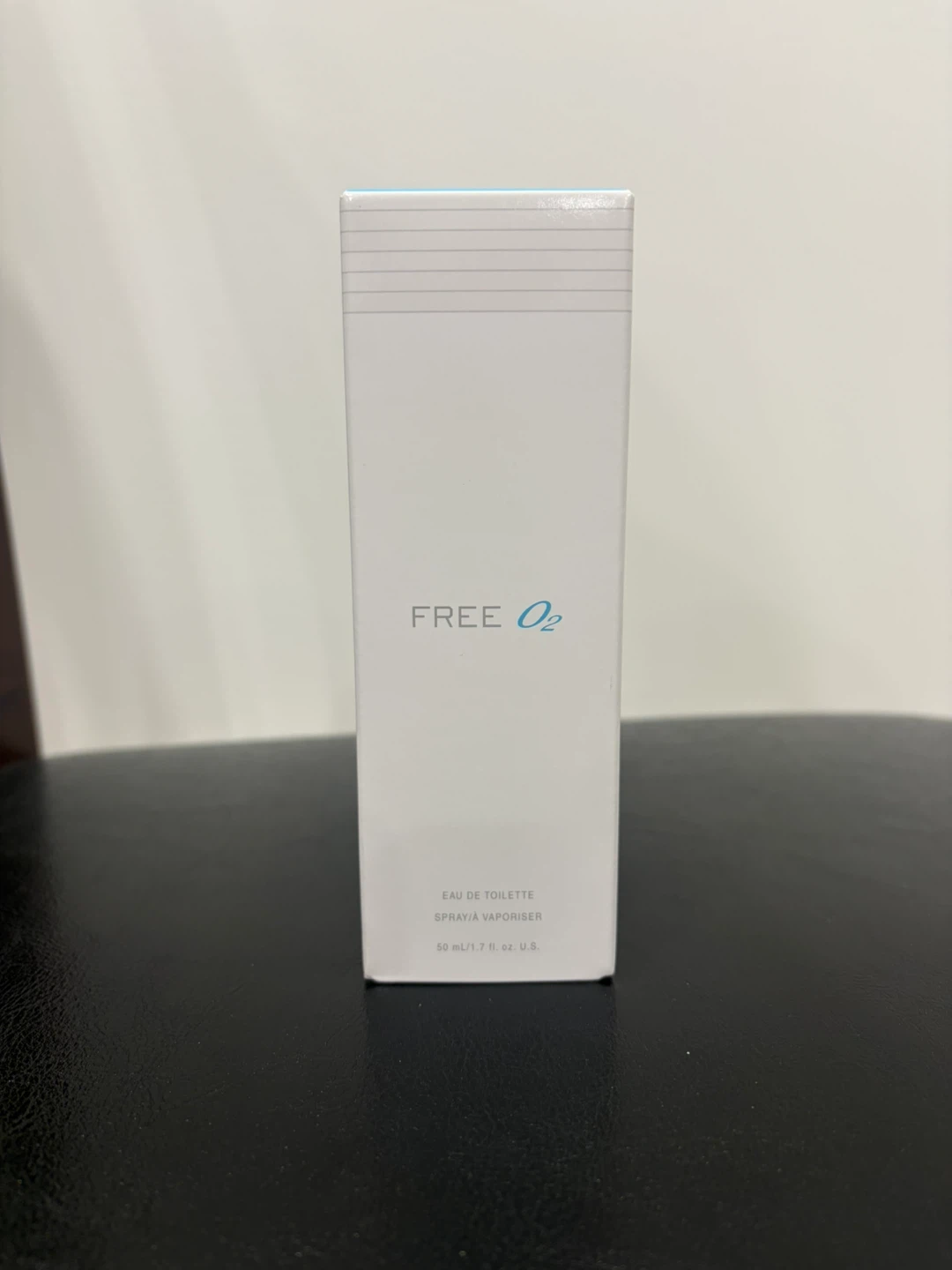 FREE O2 Eau de Toilette Spray 50ml