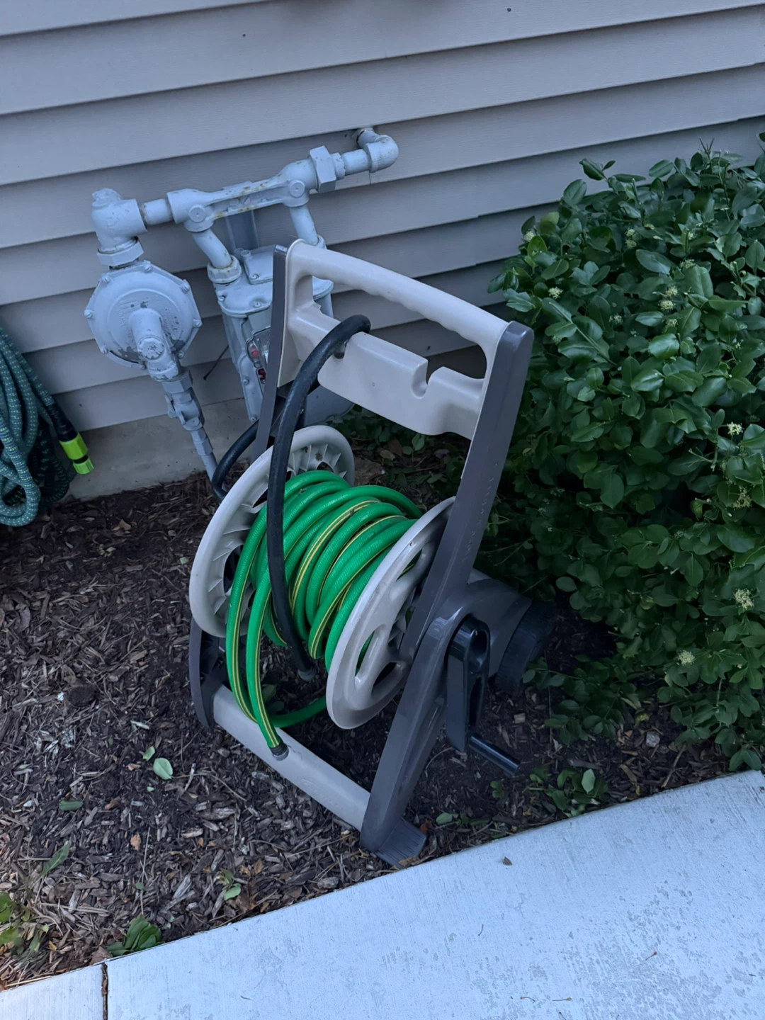 Garden Hose Reel Cart with Hose