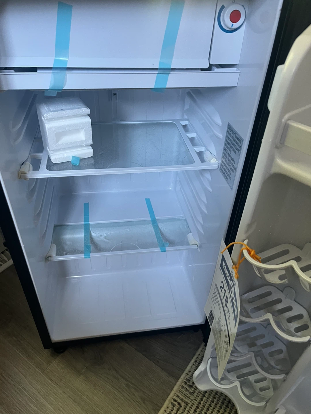 Danby Mini Fridge - photo 2