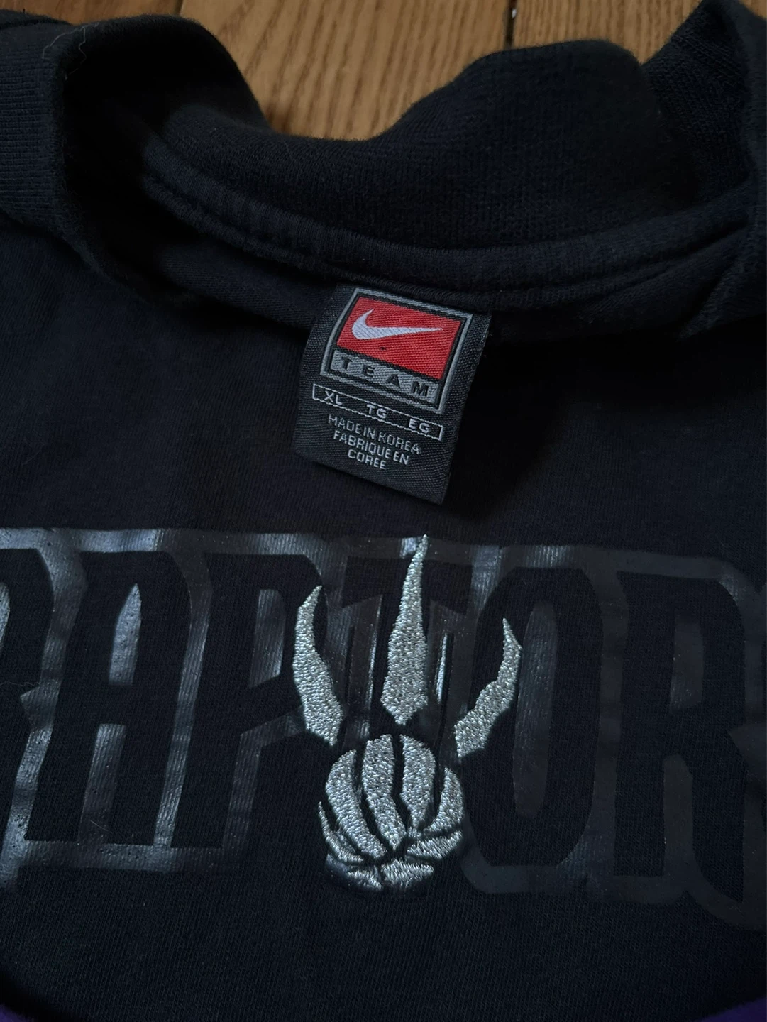 Vintage Toronto Raptors nike center swoosh long sleeve tee XL - photo 3