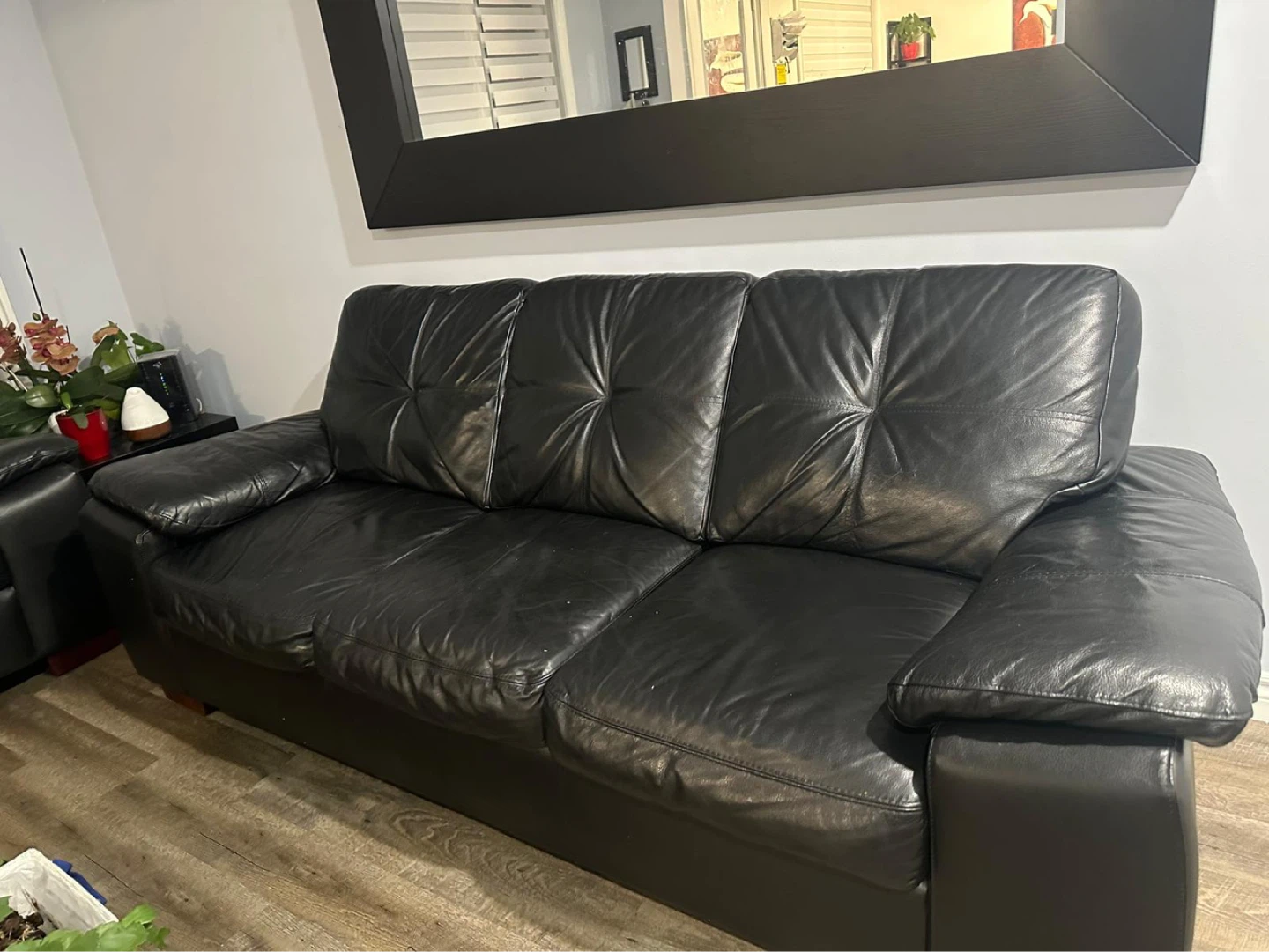 Black Leather Sofa - photo 3