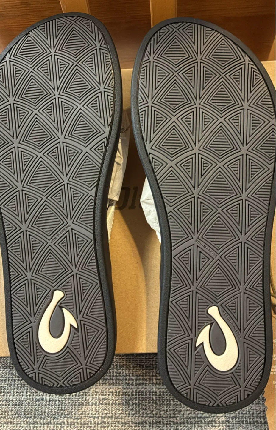 New OluKai Flip Flops - White/Black - photo 5