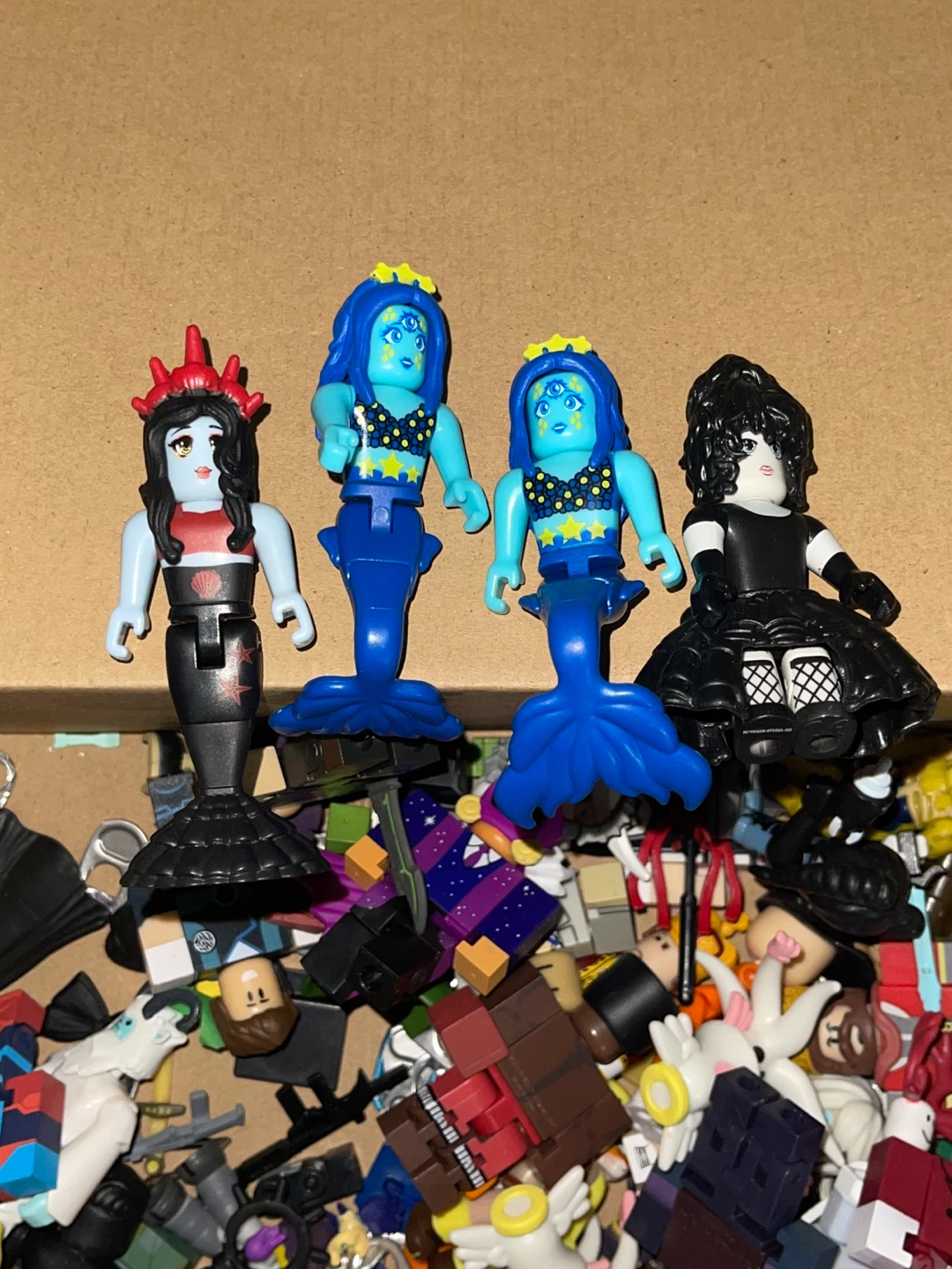 Roblox Figure Accessories Lot - photo 2