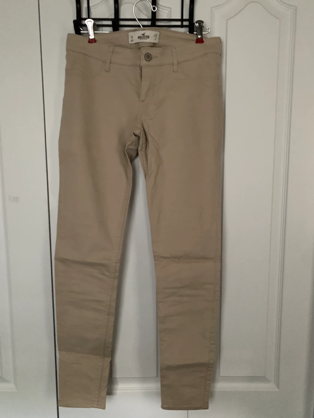 Hollister Women's Khaki Skinny Pants Size 28