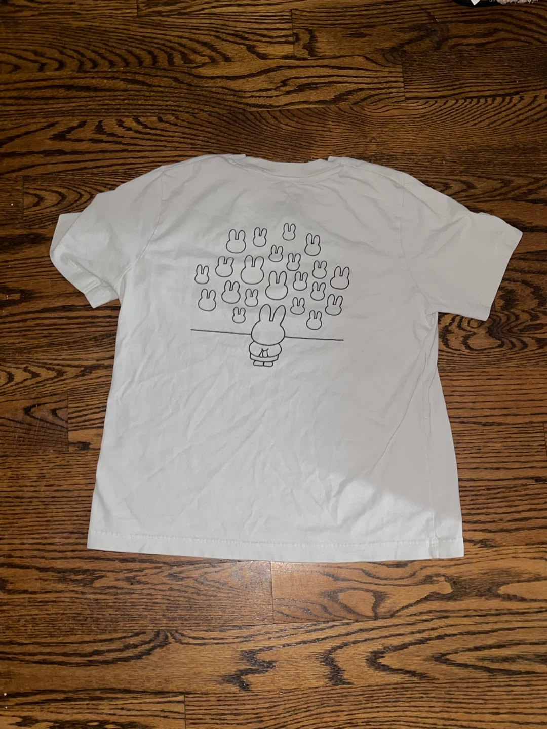 Uniqlo UT Miffy's Stories T-Shirt - Size M - photo 2