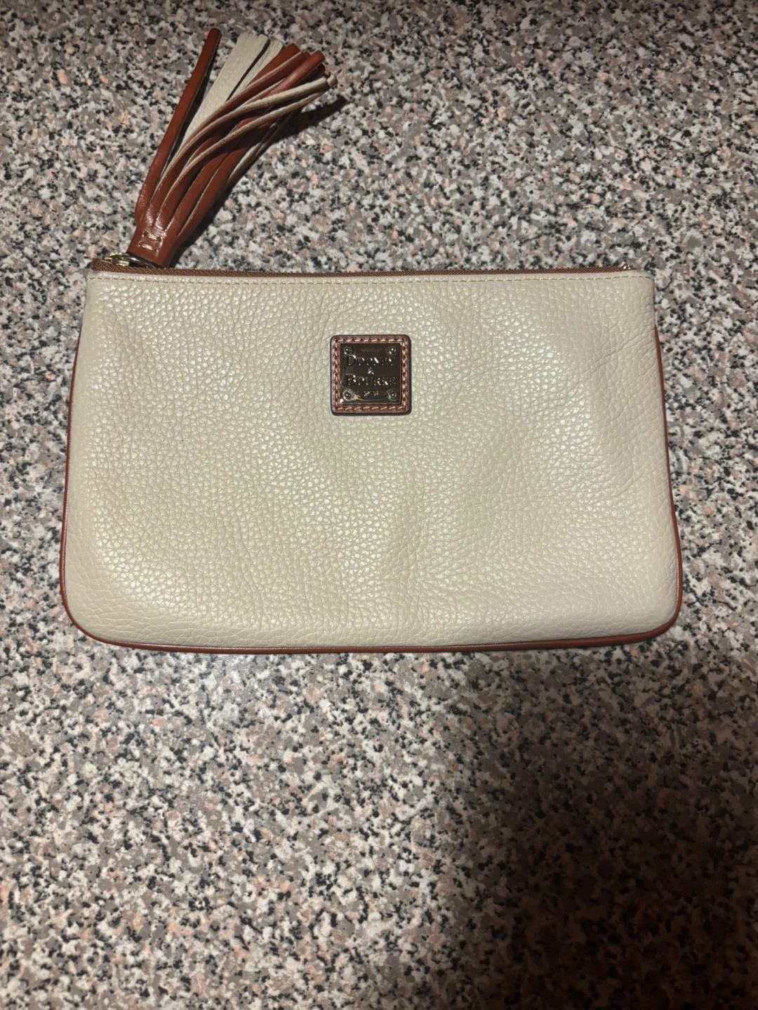 Dooney & Bourke Pebble Grain Leather Pouch - photo 4