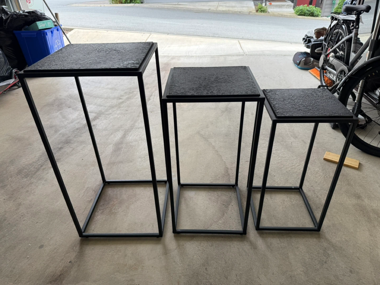 Set of 3 Black Metal Pedestal Stands/Tables - photo 2