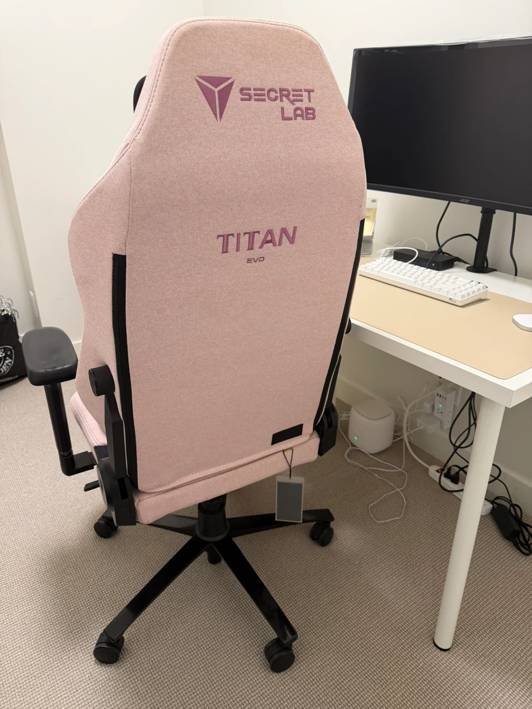 Secretlab TITAN Evo 2022 Series Gaming Chair - photo 2