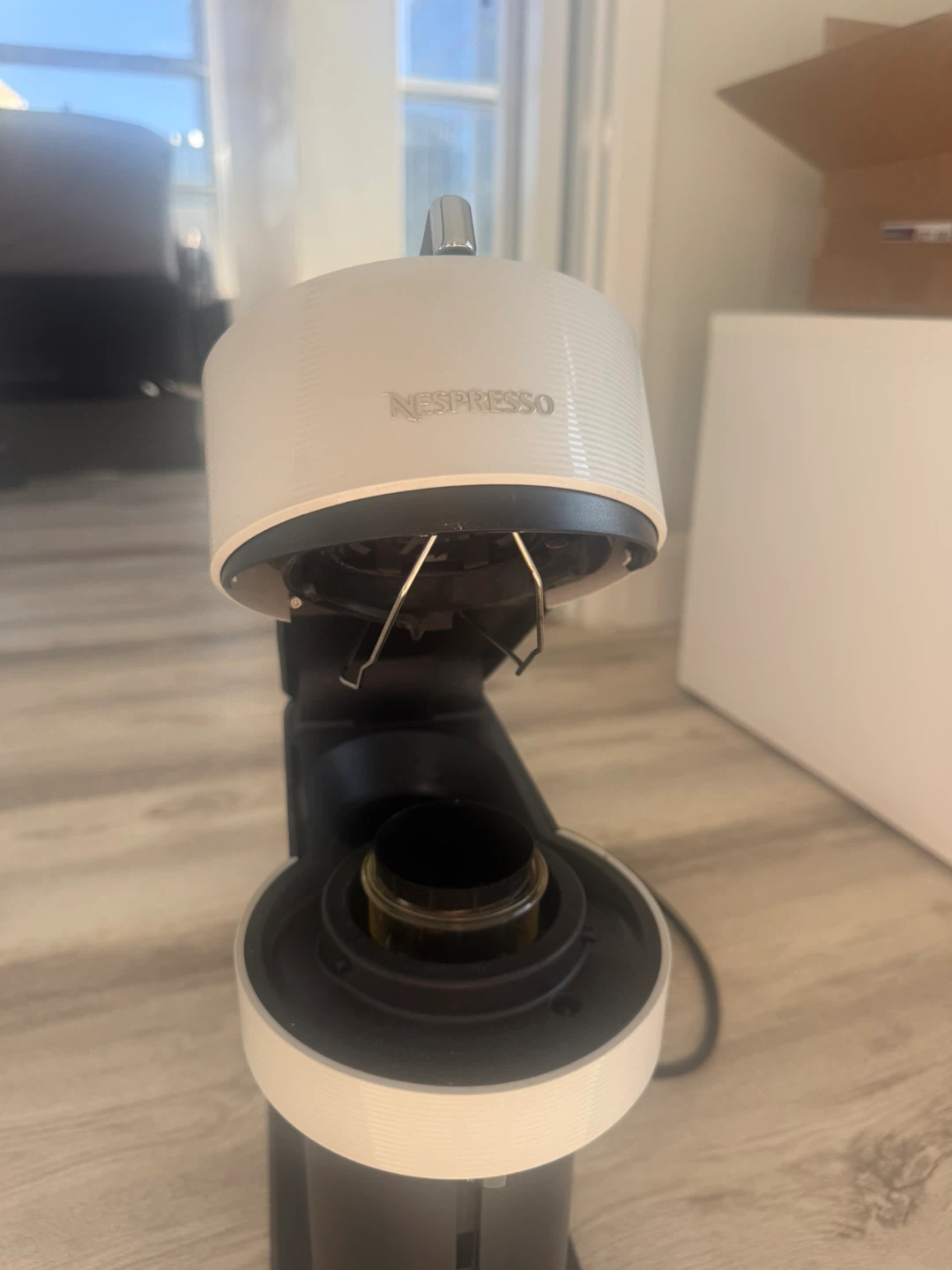 Nespresso Vertuo Next & Aeroccino 3 Coffee Maker - White - photo 3