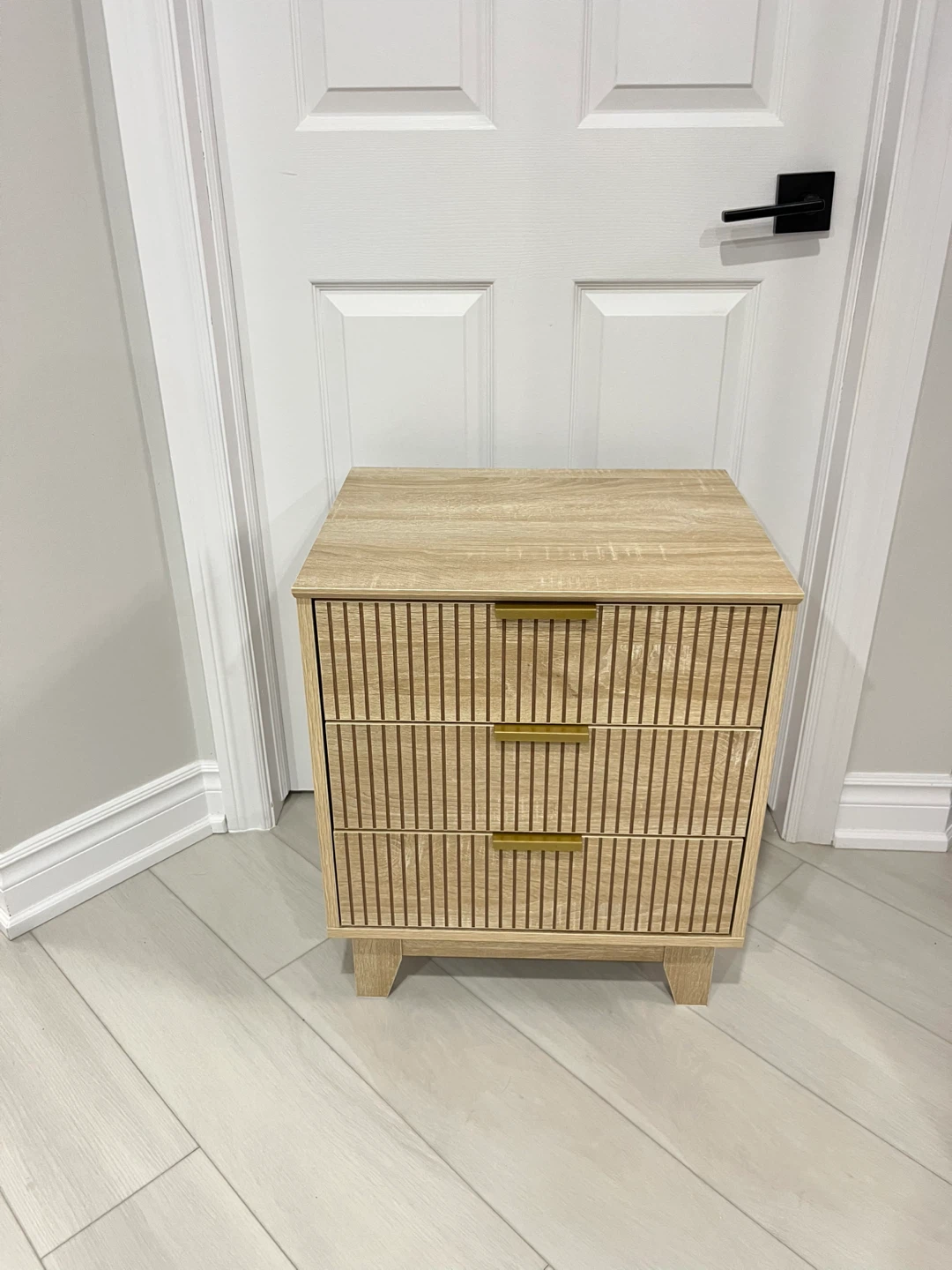 New 3 Drawer Night Stand - photo 2