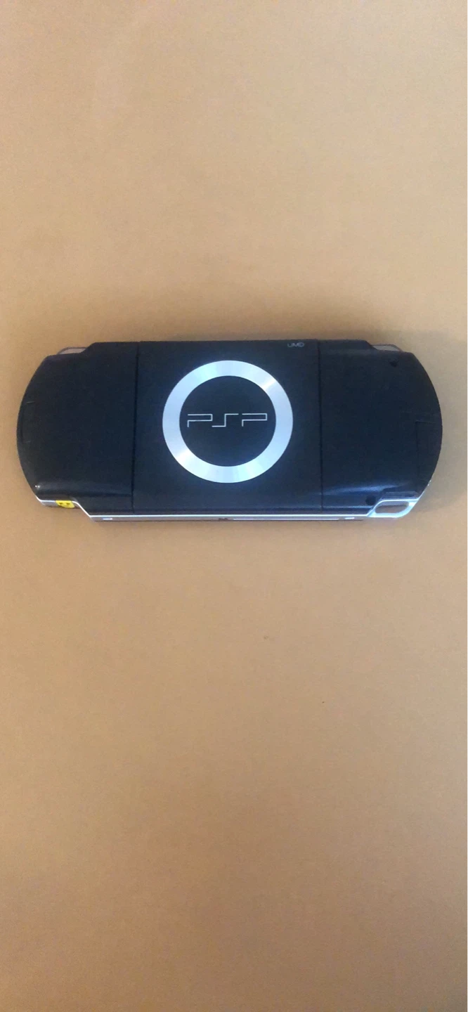 Sony PSP 1000Handheld Gaming Console - photo 2