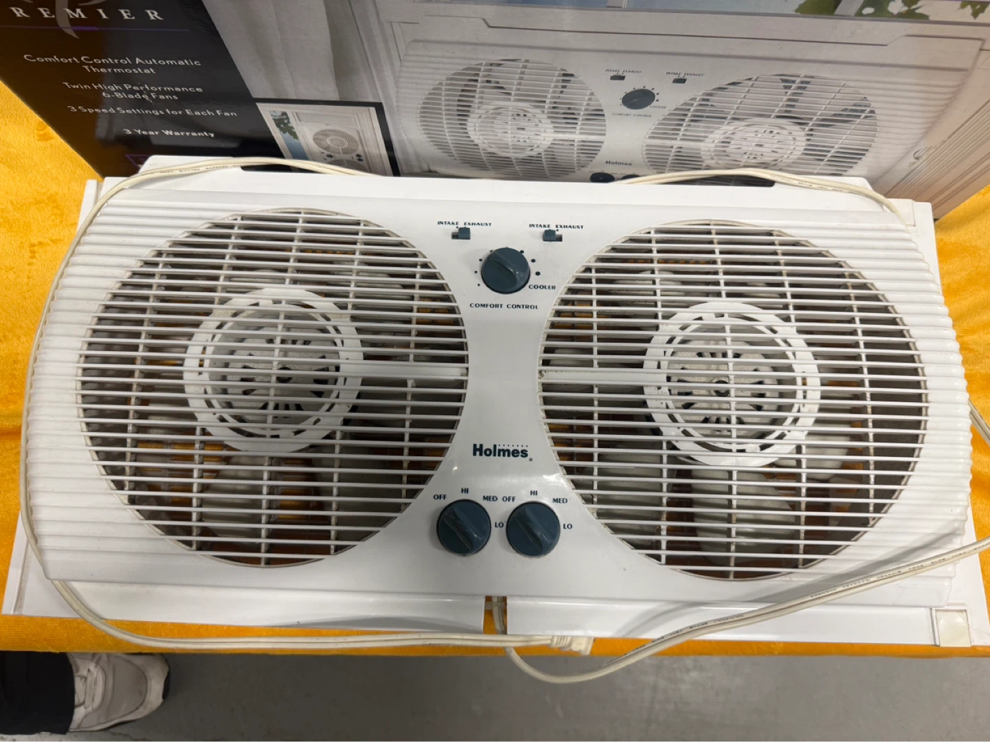 Holmes Premier Twin Window Fan