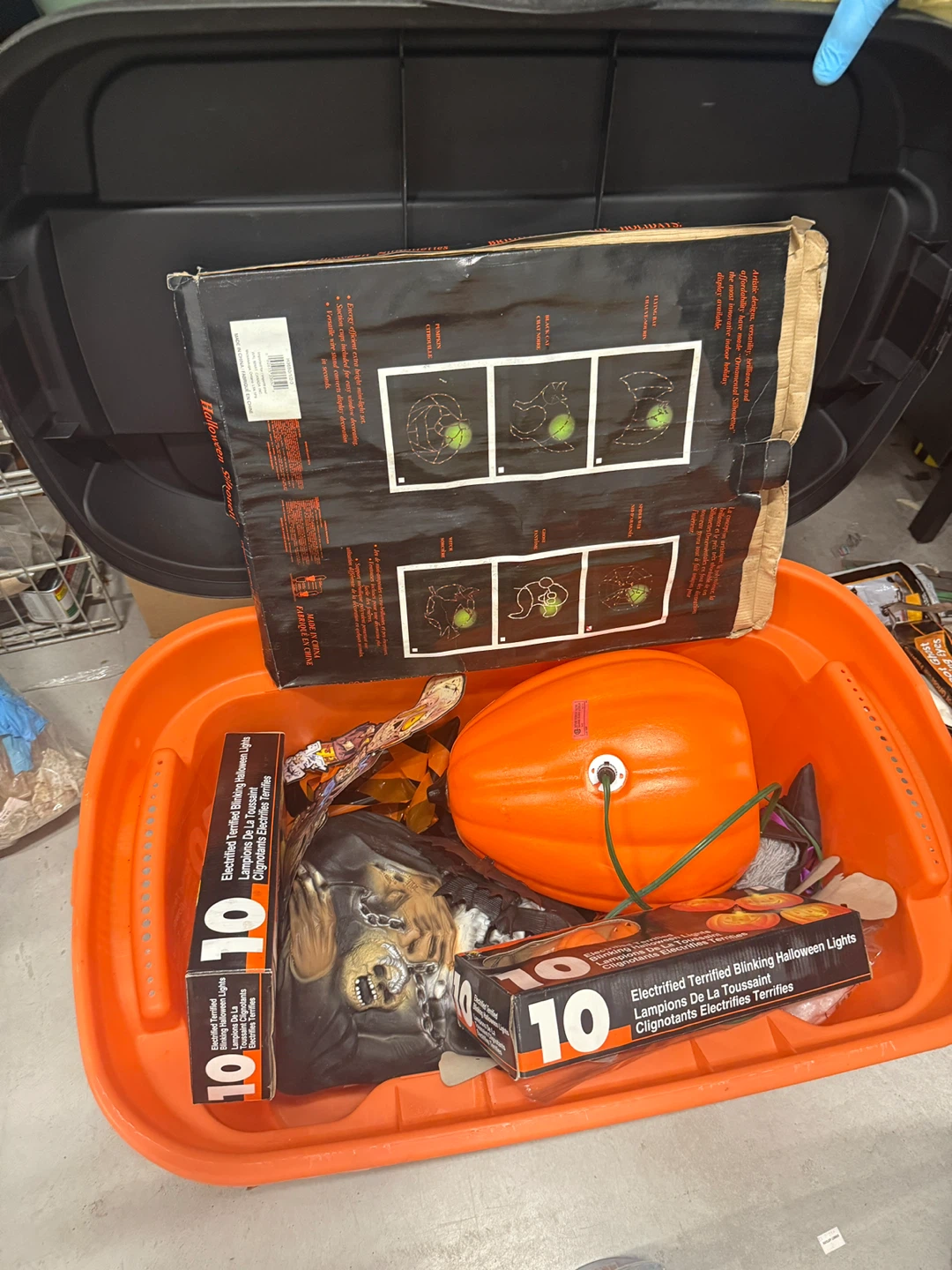 Halloween Decorations and "Truly Home" Storage Bin - photo 5