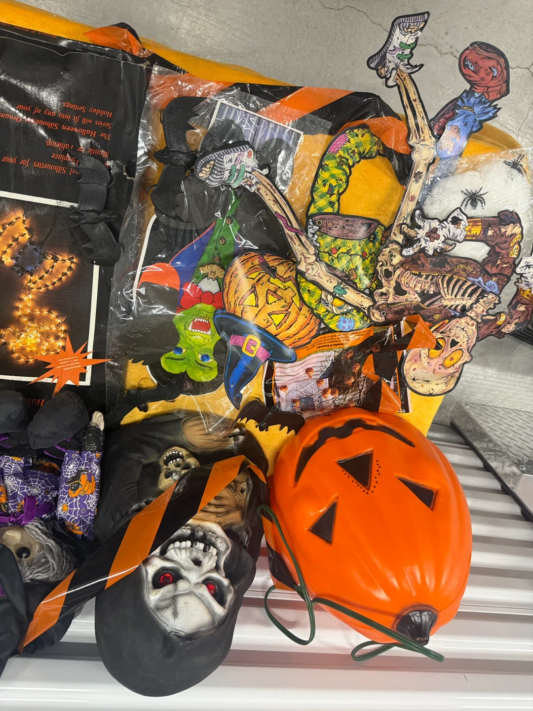 Halloween Decorations and "Truly Home" Storage Bin - photo 2