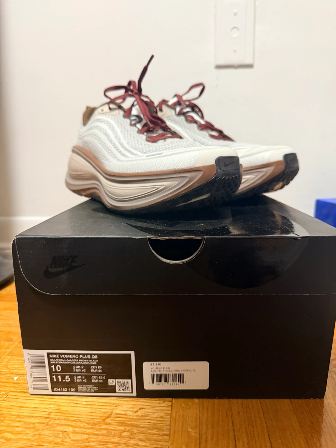 Nike Vomero Plus QS Running Shoes - photo 3